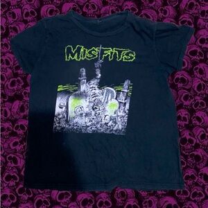 MISFIT BAND T-SHIRT